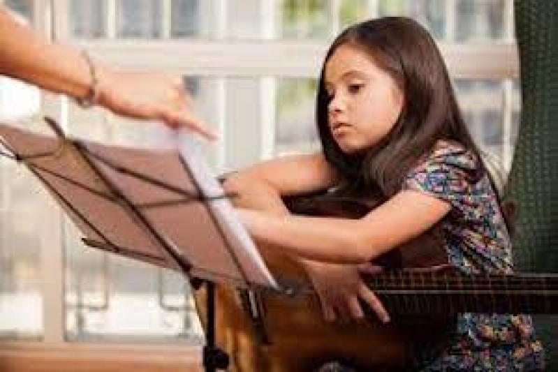 Aula de Violão Clássico Valor Saúde - Aula Particular de Violão Aula de Violão Clássico Valor Saúde - Aula Particular de Violão
