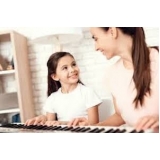 Aula de Teclado para Crianças Aula de Teclado para Crianças